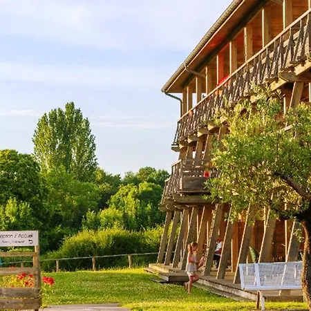 Pierre & Les Rives De La Seugne