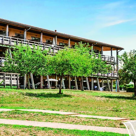 Aparthotel Pierre & Les Rives De La Seugne