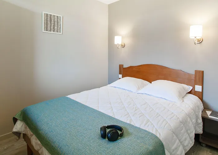 Aparthotel Pierre & Les Rives De La Seugne 3*