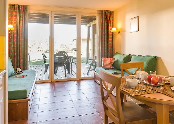 Pierre & Les Rives De La Seugne