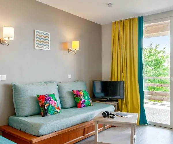 Aparthotel Pierre & Les Rives De La Seugne